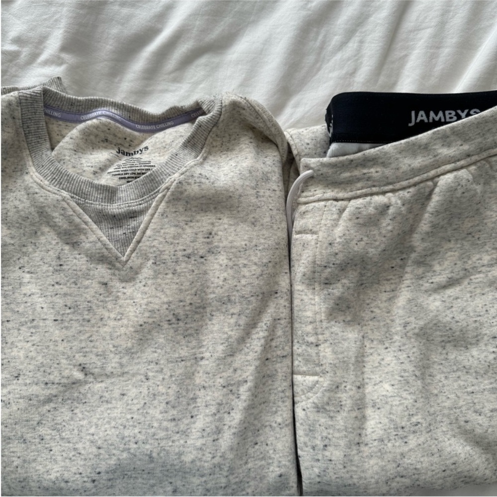 Jambys Crewneck Sweatshirt & Joggers Large Pajamama Lounge set